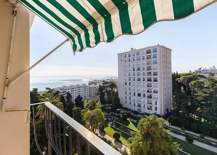 7Th Floor Flat With Sea View